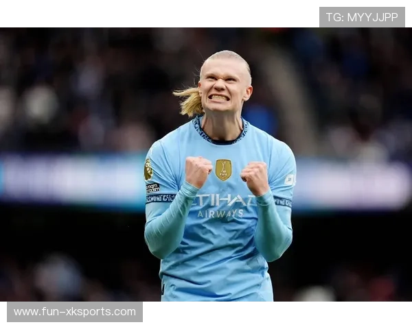 哈兰德远角抽射穿越对方球门